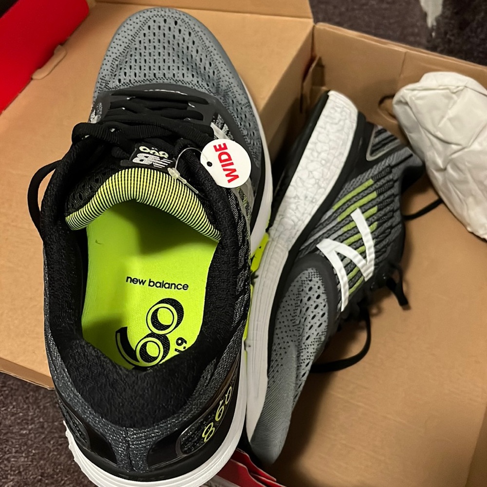New Balance sneakers NEW WITH TAGS IN BOX